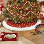 SANMADROLA 36" Red Christmas Tree Skirt – Merry Christmas Design with Gold Snowflakes & Faux Fur Trim - Image 2